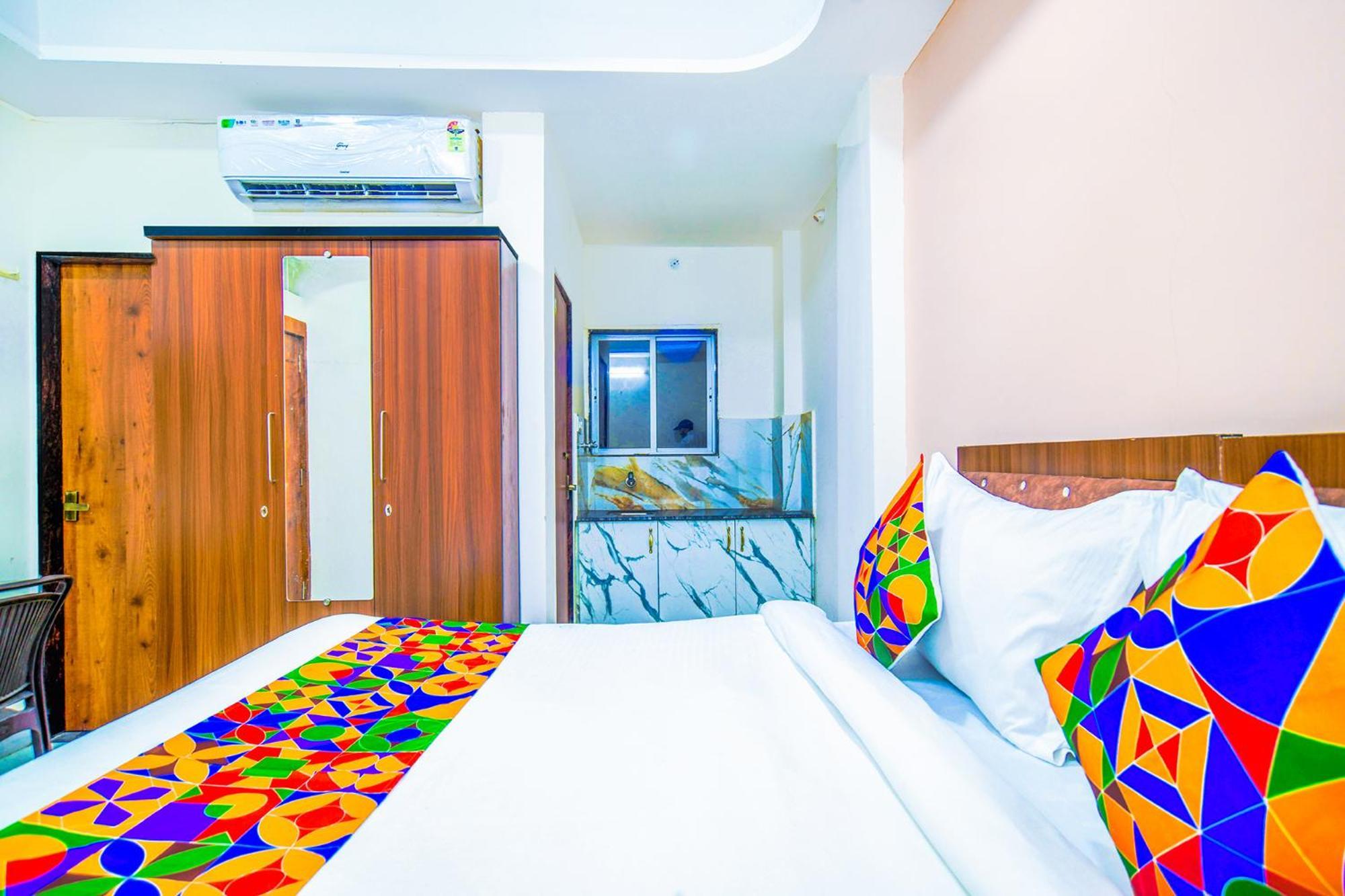 Hotel O Regal Indore Eksteriør billede