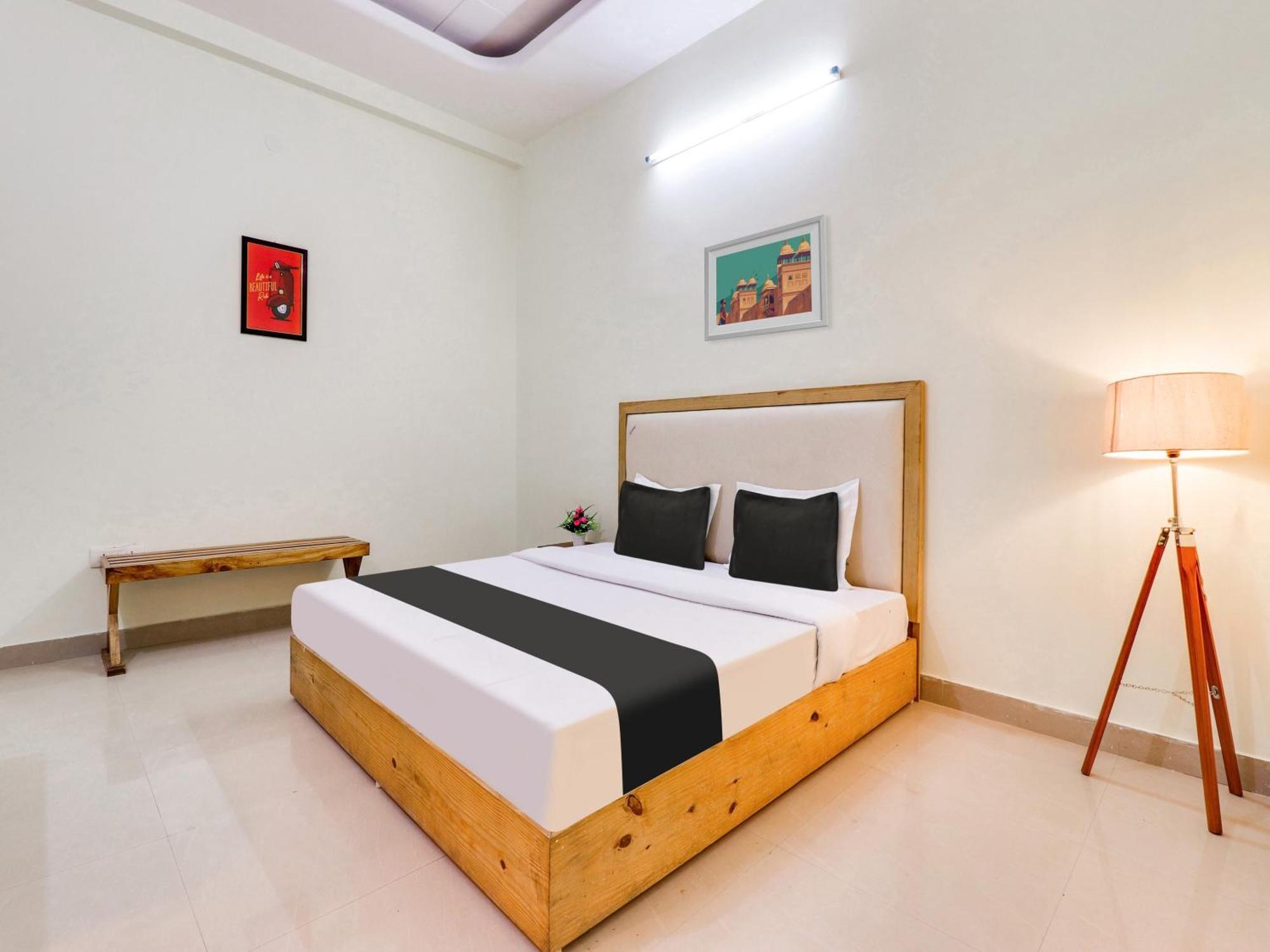 Hotel O Regal Indore Eksteriør billede