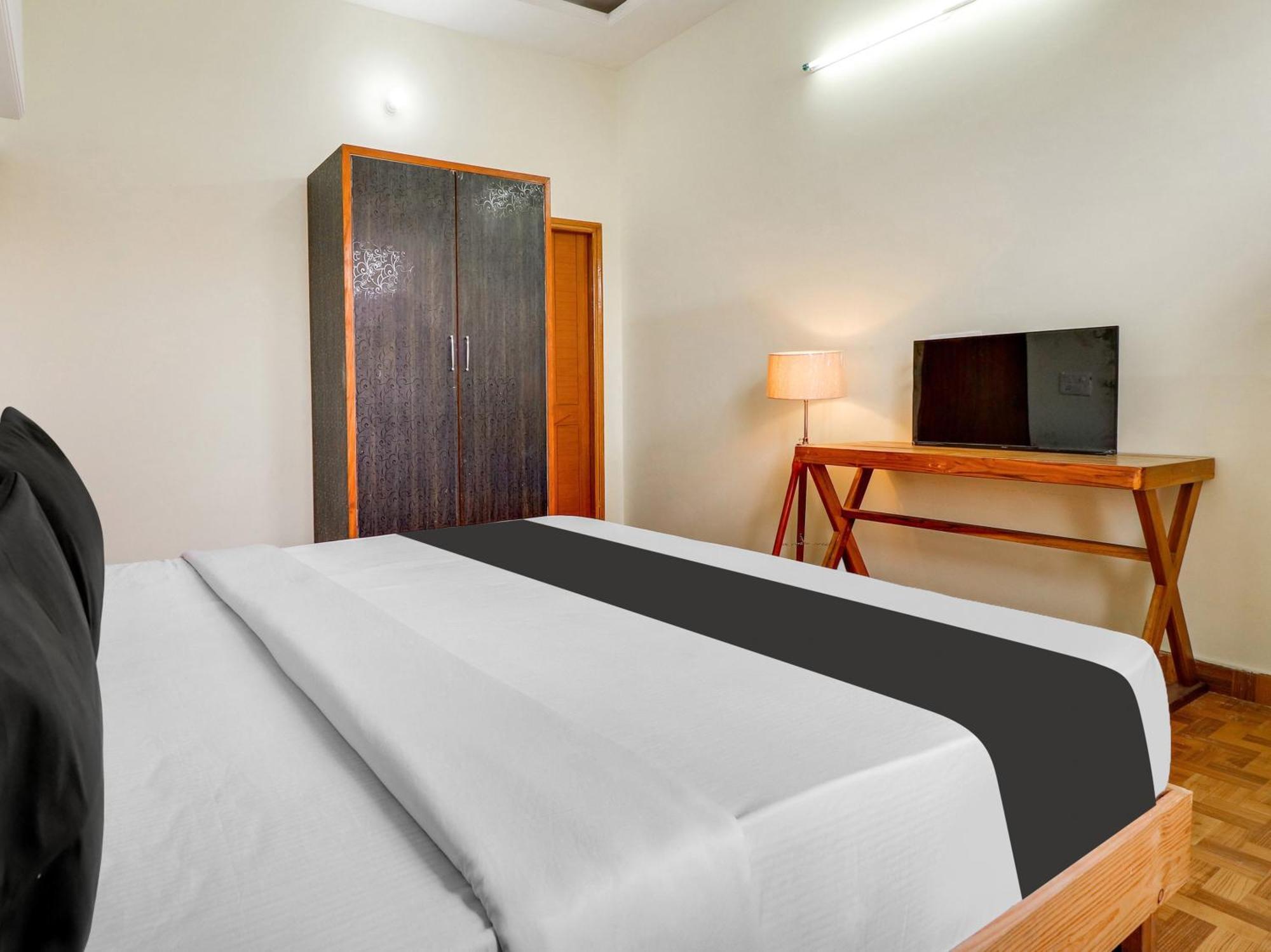 Hotel O Regal Indore Eksteriør billede